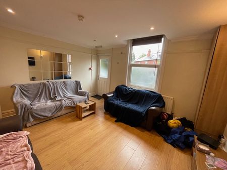 Headingley Mount - Photo 2