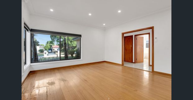 Beautiful 3 bedroom family home - Photo 1