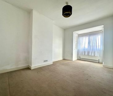 3 bedroom end of terrace house to rent - Photo 5