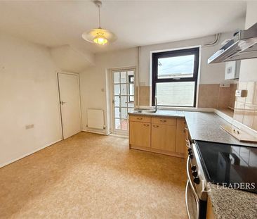 2 bedroom house to rent West End Villas, Stamford, Lincolnshire, PE9 - Photo 2