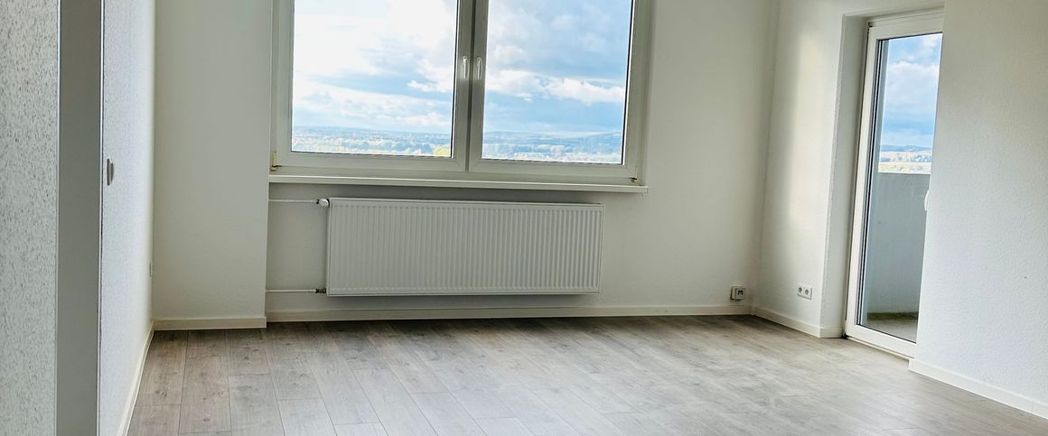 *wohnen über den Dächern von Lemgo* renovierte 4-Zimmerwohnung mit Balkon - Foto 1