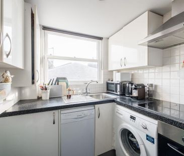 2 bedroom apartment to rent - Photo 5