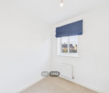 3 bedroom terraced house to rent - Photo 4
