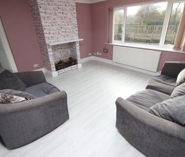 2 Bedroom Ground Floor Flat - Photo 1