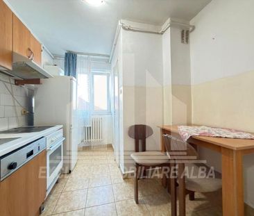 Apartament 3 camere decomandate | 65 mp | Mobilat | Cetate - Fotografie 2