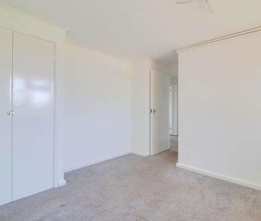 Westmount, Finsbury Road, Brighton, East Sussex, BN2 - Photo 3