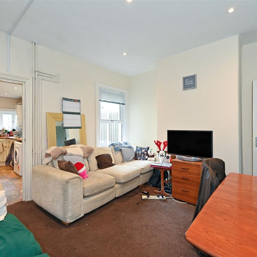 Highfield Road, Bognor Regis, PO22 8PD - Photo 1