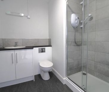 2 bedroom flat to rent - Photo 5