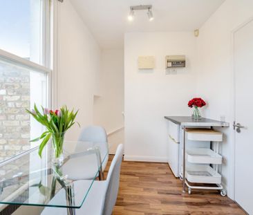 Studio to rent - Photo 1