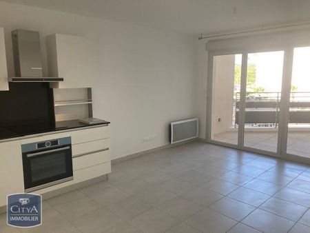Location Appartement 3 pièces 64m² HYERES 83400 - Photo 3