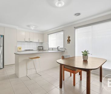 Well Maintained Home - Photo 3