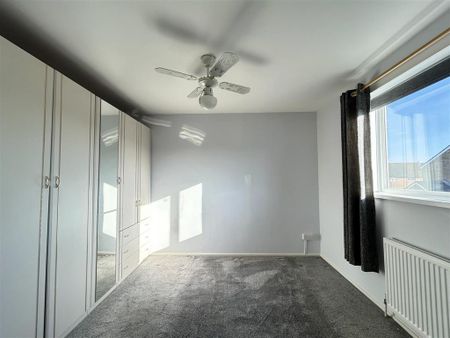 3 bedroom terraced house to rent - Photo 5