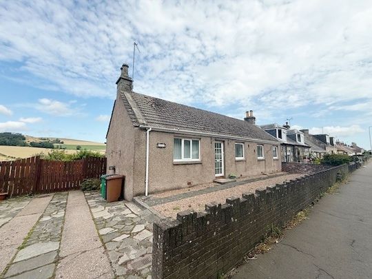Main Street, Dairsie - Photo 1
