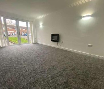 Barons Court, Failsworth, Manchester, M35 - Photo 2