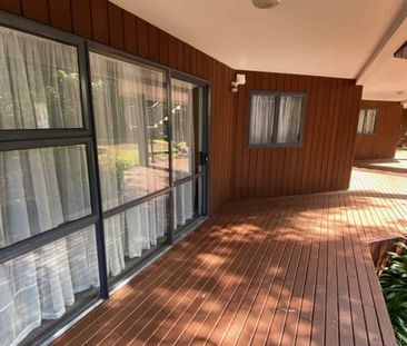 2 bedroom unit Albany - Photo 3