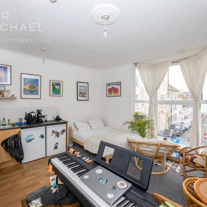1 bedroom flat to rent - Photo 1