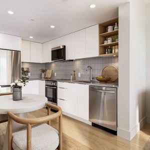 Premium Open-Concept 1-Bed Apartments Now Available at The Hyland - Photo 2