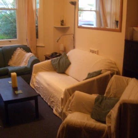 4 Bed Terraced House, Ferndale Road, SW4 - Photo 1