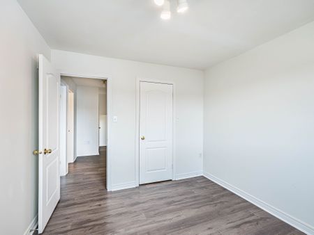 For Lease - 75 Olivia Place, Hamilton, Ontario - Photo 5