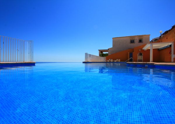 2 bedroom sea view apartment for rent in Cumbre del Sol