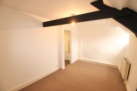 2 bedroom Two Bedroom Maisonette to rent - Photo 4