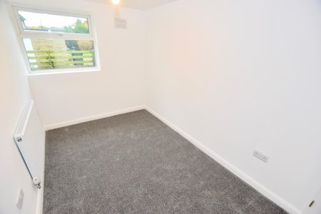 Rosaville Crescent, Allesley, Coventry - FULLY RENOVATED GROUND FLOOR MAISONETTE - Photo 3