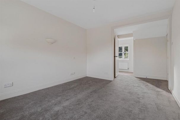 4 bedroom house to rent - Photo 1