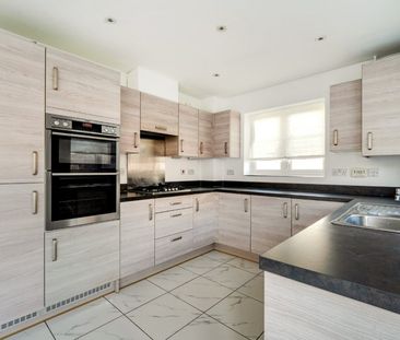 Oxlade Drive, Slough, Berkshire,SL3 - Photo 6