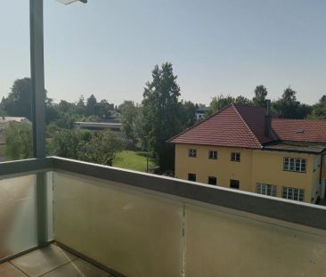 Sonnige, großzügige 3-Zimmer-Wohnung mit überdachtem Balkon und möb... - Photo 1