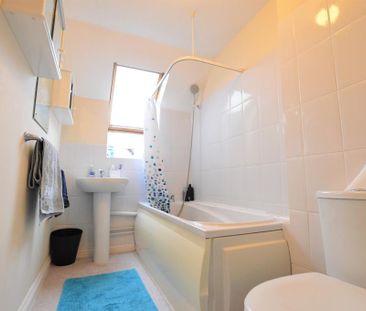 2 bedroom duplex to rent - Photo 2