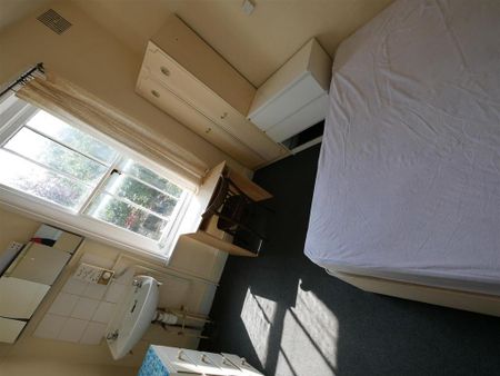 8 bedroom house share to rent - Photo 5