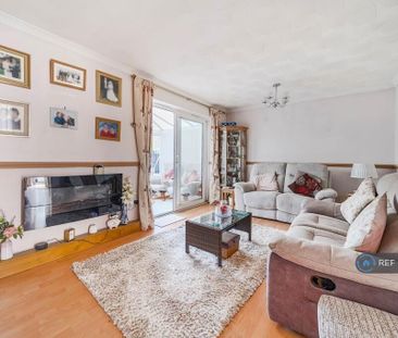 3 bedroom terraced house to rent - Photo 2