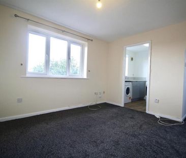 1 Bedroom Flat - Studio To Let - Photo 2