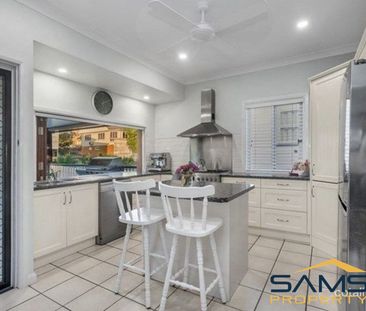 Immaculate Air-Conditioned Home with Spacious Living, Private Deck ... - Photo 6