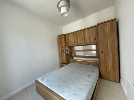 Location Appartement 2 pièces 35m² RODEZ 12000 - Photo 4