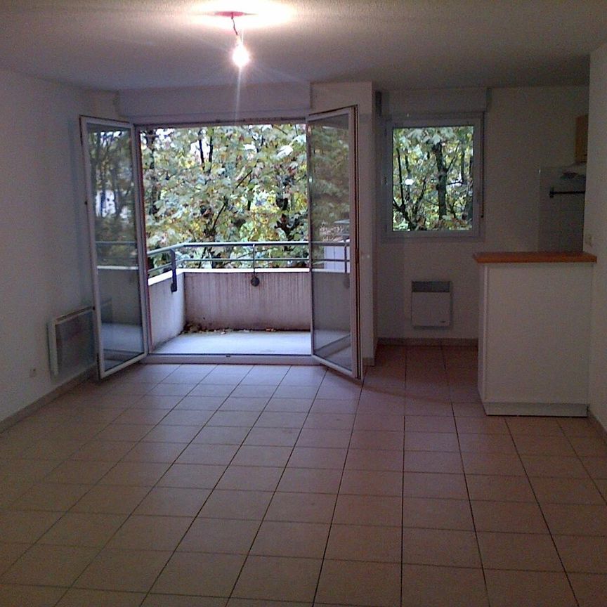 location Appartement T2 DE 42.05m² À MARSEILLE - Photo 1