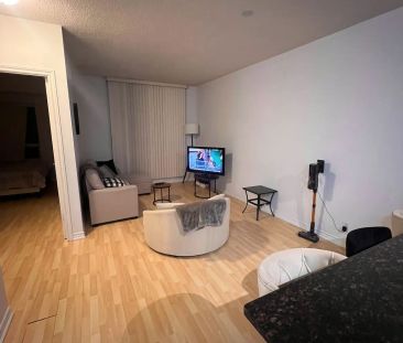 9235 Jane Street #907 - Photo 3