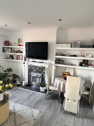 2 Bed Flat, Bronwen Court, NW8 - Photo 1