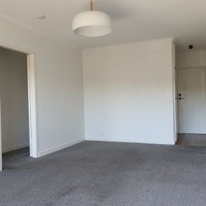 8/9 Christmas Street, Northcote VIC 3070 - Photo 2