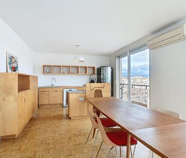 Location Appartement 4 pièces Meublé 90m² MARSEILLE 1er - Photo 4