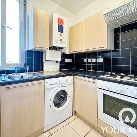 2 bedroom flat to rent - Photo 3