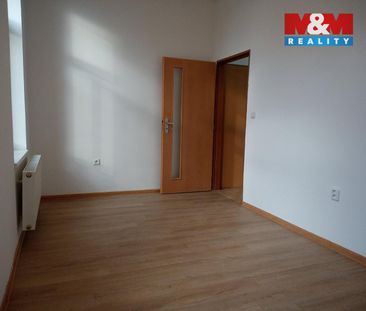 Pronájem bytu 2+1 44 m² - Photo 1