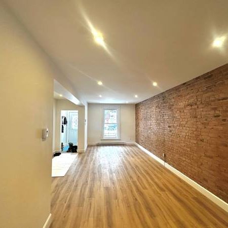 Desirable Mile End Location. Newly Renovated Large 2+ Bedroom - Photo 1