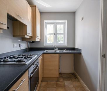 2 bedroom end of terrace house to rent - Photo 4