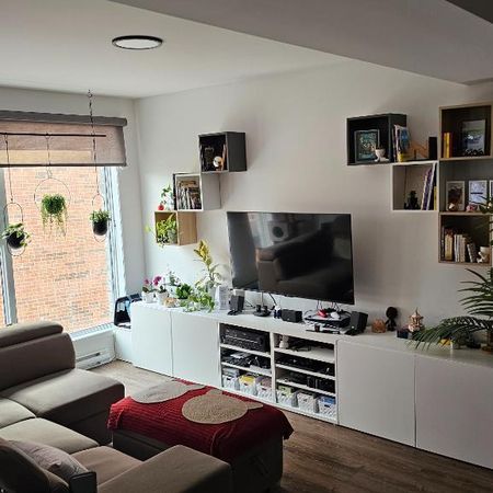 3 1/2 Condo spacieux, très très lumineux, 5 électro + station. int. - Photo 3