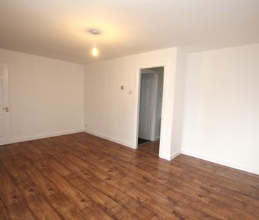 2 Bedroom Mid Terraced House, Chester - Photo 6