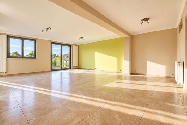 Appartement te huur - foto 1