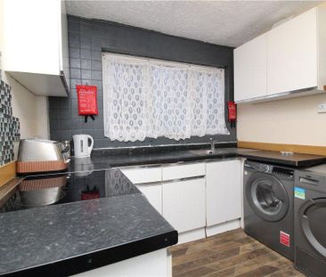 1 bedroom in a house share to rent - Photo 6