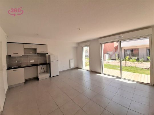 Location Maison 3 pièces 60m² CORNEBARRIEU 31700 - Photo 1