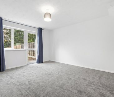 2 bedroom semi-detached house to rent - Photo 3